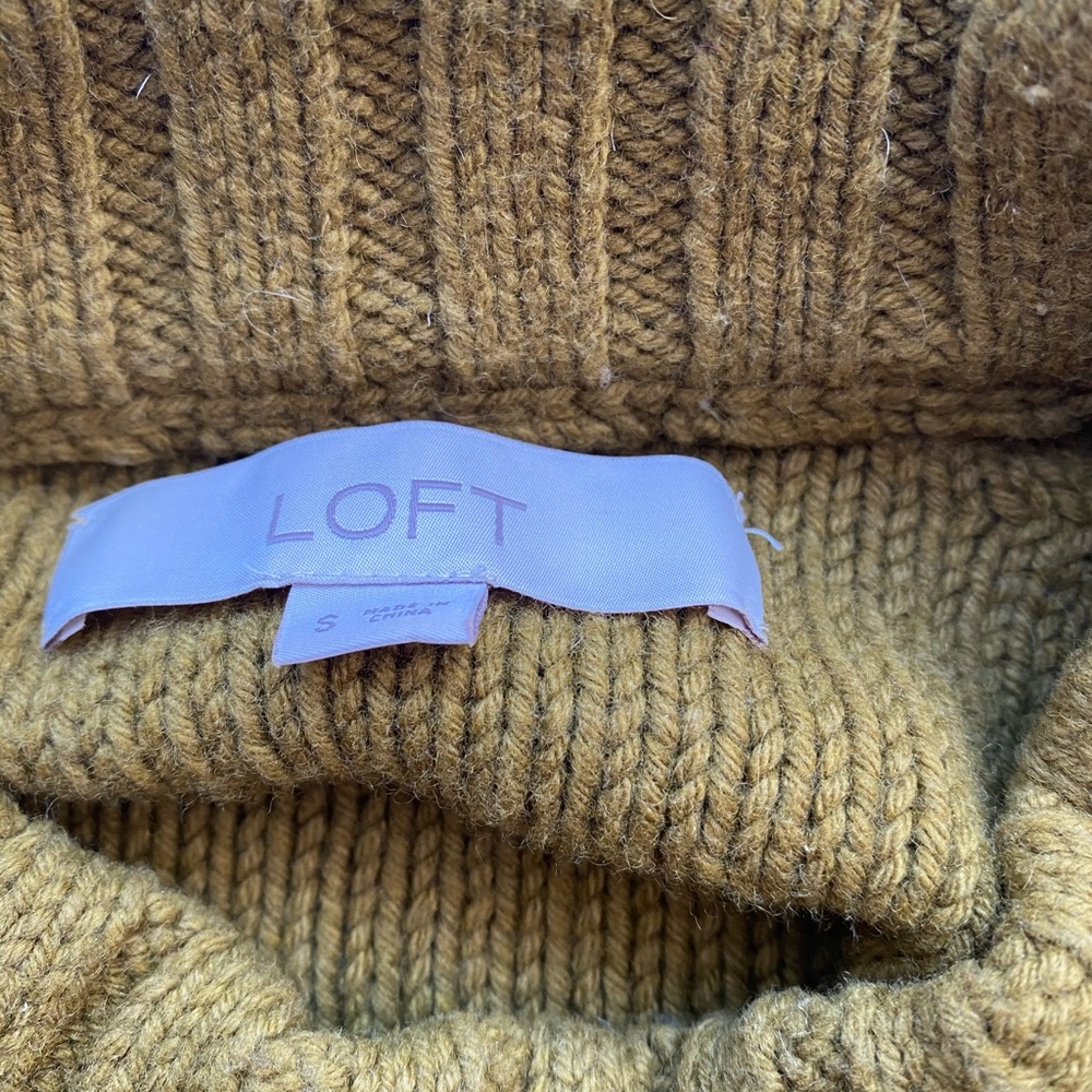 Loft Sweater - Picture 3 of 4